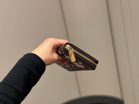 TM Zippy Sakura Wallet