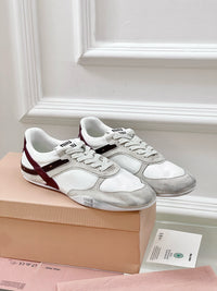 Gymnasium Sneakers
