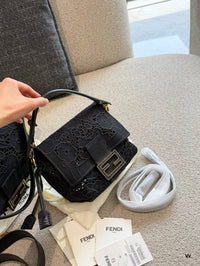 Mamma Baguette Bag