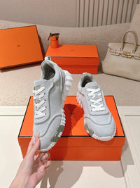 26S Bouncing Sneakers