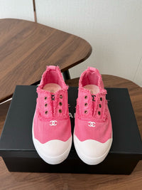 26S Slip-on Sneakers