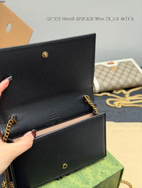 Bamboo Chain Wallet Bag