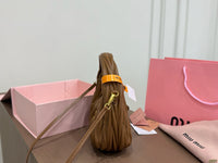 Wander Shoulder Bag