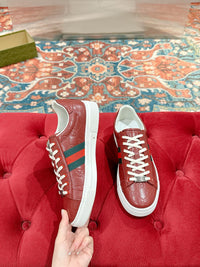 Low Top Sneakers