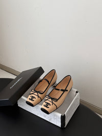26C Mary Janes