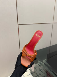 26S Garavani Annet Mules