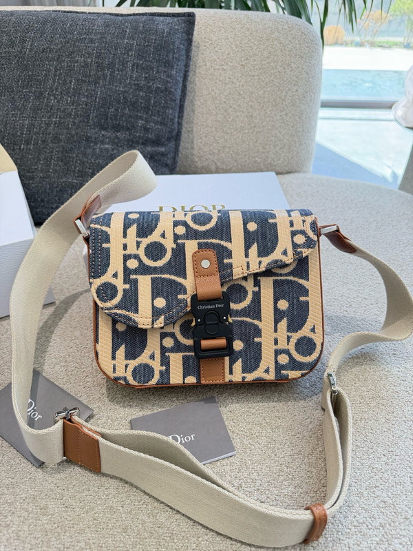 Oblique Utility Bag