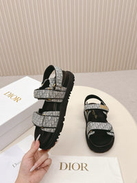 Dioract Sandals