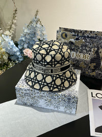 D-Bobby Bucket Hat