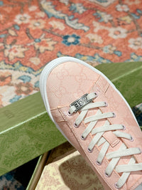 Low Top Sneakers
