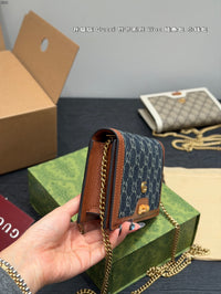 Bamboo Chain Wallet Bag