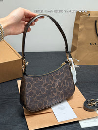 Teri Shoulder Bag