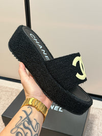 26K Platform Slides