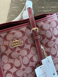Mollie Tote 25