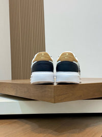 Beverly Hills Sneakers