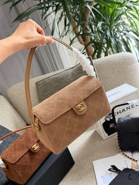 26S Maxi Flap Bag