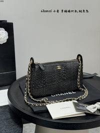 Raffia Chain Shoulder Bag