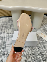J'Adior Slides