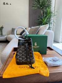 Petit Flot Mini Bucket Bag