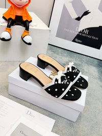 Dway Heeled Slides