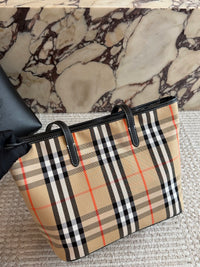Medium Highlands Tote Bag