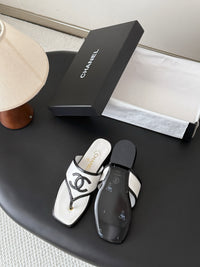 26B Thong Sandals