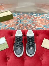 Low Top Sneakers