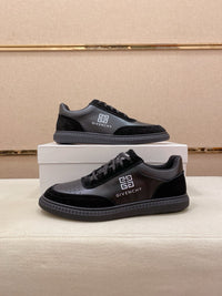 G Move Sneakers