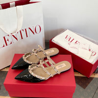 Garavani Rockstud Flat Mules
