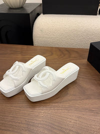 26S Platform Sandals