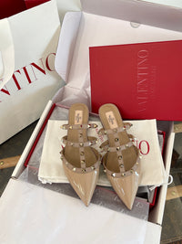 Garavani Rockstud Flat Mules