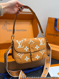 Diane Shoulder Bag