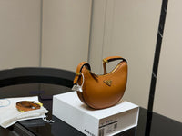 Arqué Shoulder Bag
