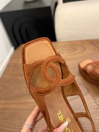 26S Platform Sandals