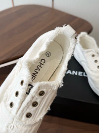 26S Slip-on Sneakers