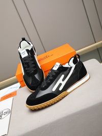 Trail Sneakers