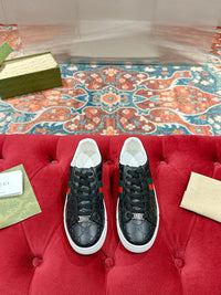 Low Top Sneakers