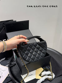 25S Pearl Chain Round Bag
