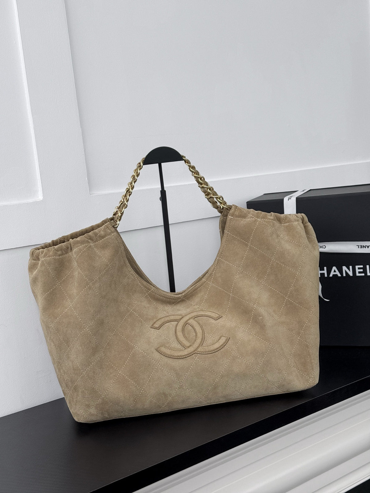 26C Suede Shopping Tote