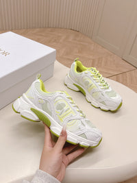 Wmns Chrono Sneakers