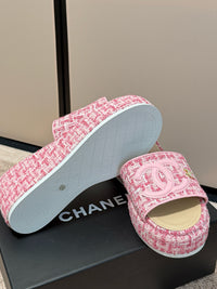 26K Platform Slides