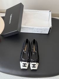 26C Mary Janes
