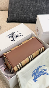 Check Travel Pouch