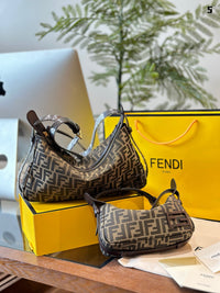 Simply Shoulder Bag