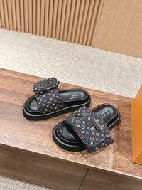 Pool Pillow Comfort Mules