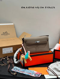 Kelly Elan Shoulder Bag