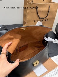 Chelsea Shoulder Bag