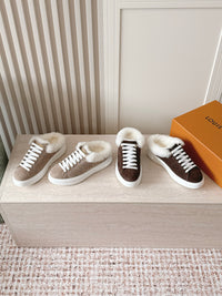 26S Time Out Sneakers