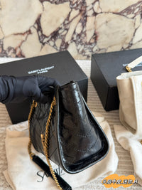 Niki Small Shopping Bag in Vintage Calfskin