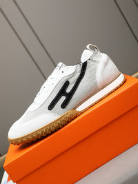 Trail Sneakers